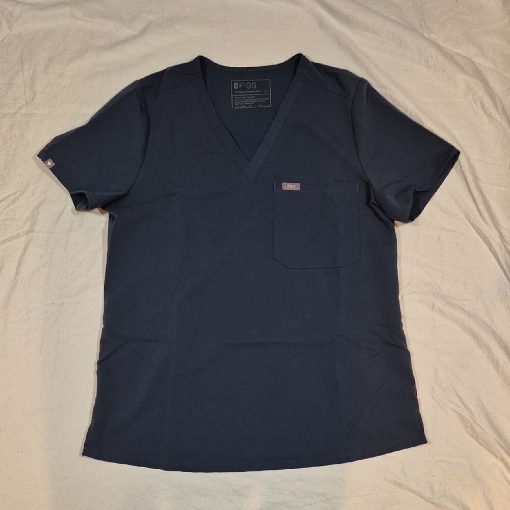 M Dark Harbour Catarina FIGS scrub Top
